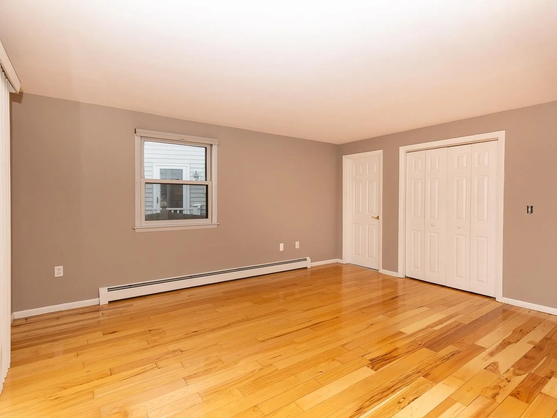 31 Cliff Avenue Hampton NH 03842