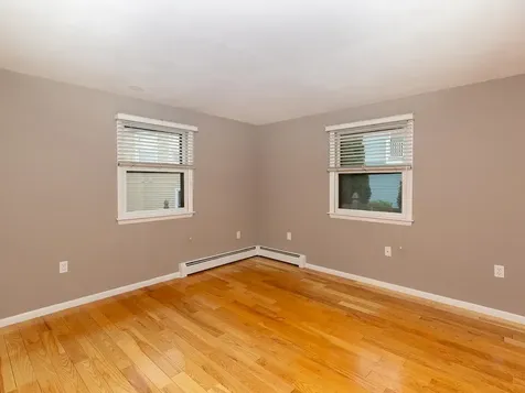 31 Cliff Avenue Hampton NH 03842