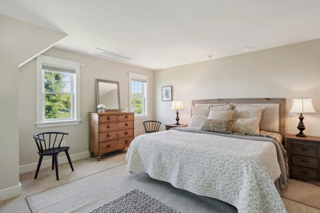 20 Edgemont Landing Road Newbury NH 03255