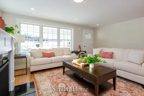 7 Mulberry Lane Epping NH 03042