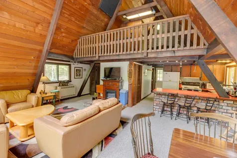 1808 Stinson Lake Road Rumney NH 03266