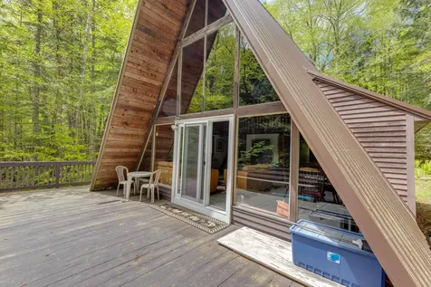 1808 Stinson Lake Road Rumney NH 03266