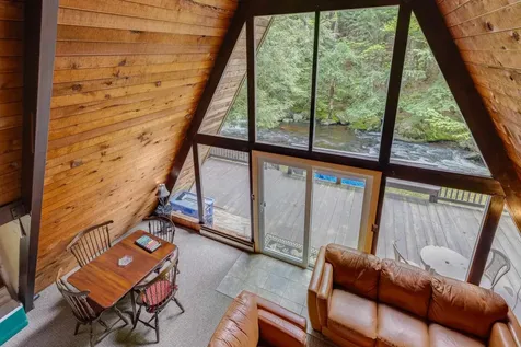 1808 Stinson Lake Road Rumney NH 03266