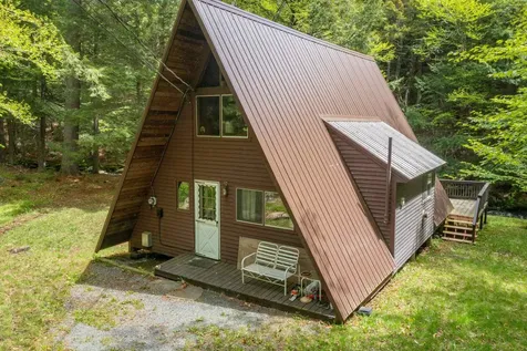 1808 Stinson Lake Road Rumney NH 03266