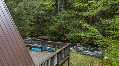 1808 Stinson Lake Road Rumney NH 03266