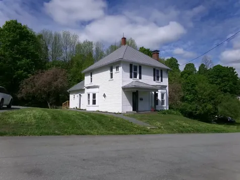 117 Middle Street Newport City VT 05855