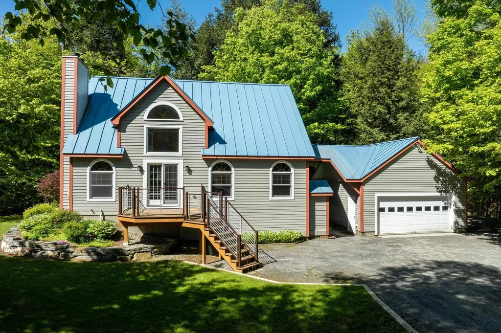 31 Plumley Avenue Ludlow VT 05149