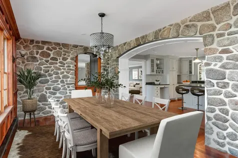 21/25 Winecellar Road Durham NH 03824