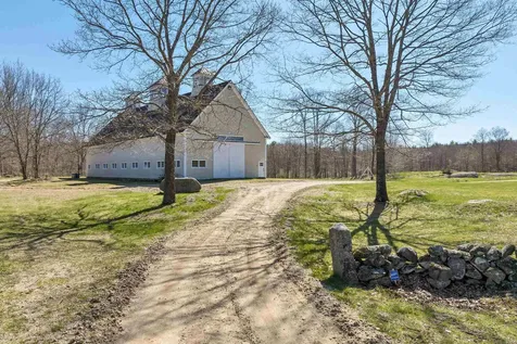 21/25 Winecellar Road Durham NH 03824