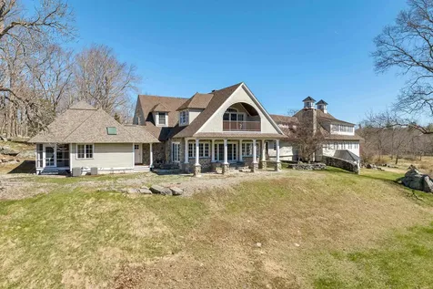 21/25 Winecellar Road Durham NH 03824