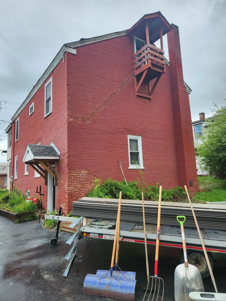 5 Woodbury Street Keene NH 03431