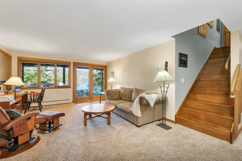 17 Starr Way Moultonborough NH 03254