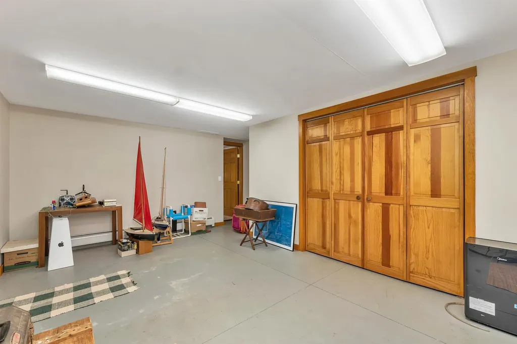 17 Starr Way Moultonborough NH 03254