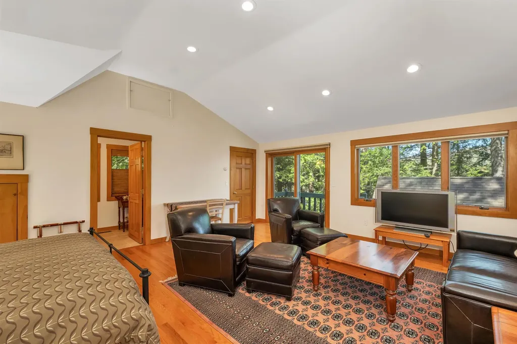 17 Starr Way Moultonborough NH 03254