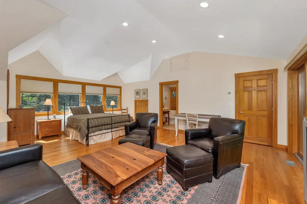 17 Starr Way Moultonborough NH 03254