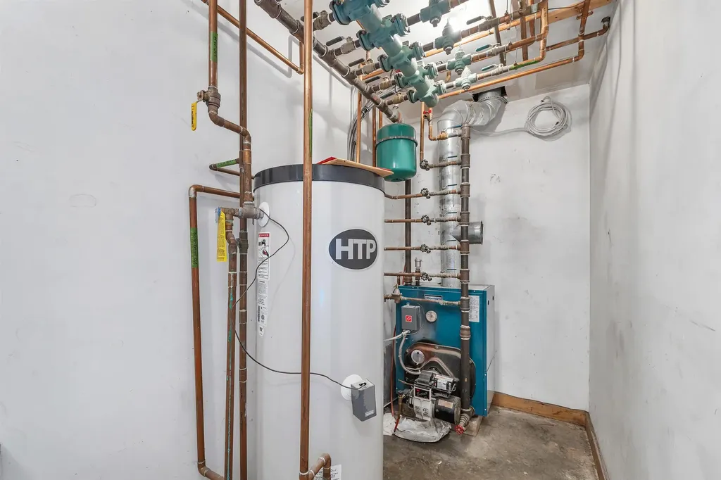 17 Starr Way Moultonborough NH 03254