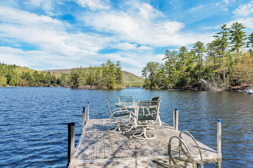 17 Starr Way Moultonborough NH 03254