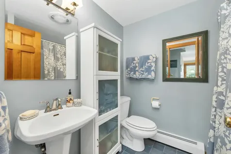 17 Starr Way Moultonborough NH 03254