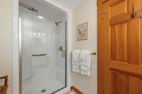 17 Starr Way Moultonborough NH 03254