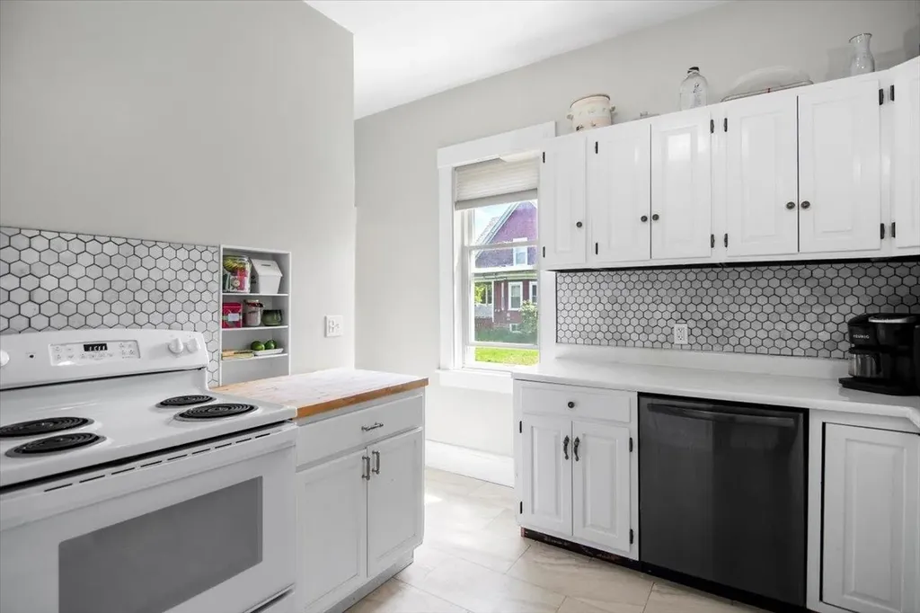 158 Clark Avenue Brattleboro VT 05301