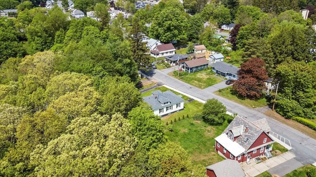 158 Clark Avenue Brattleboro VT 05301