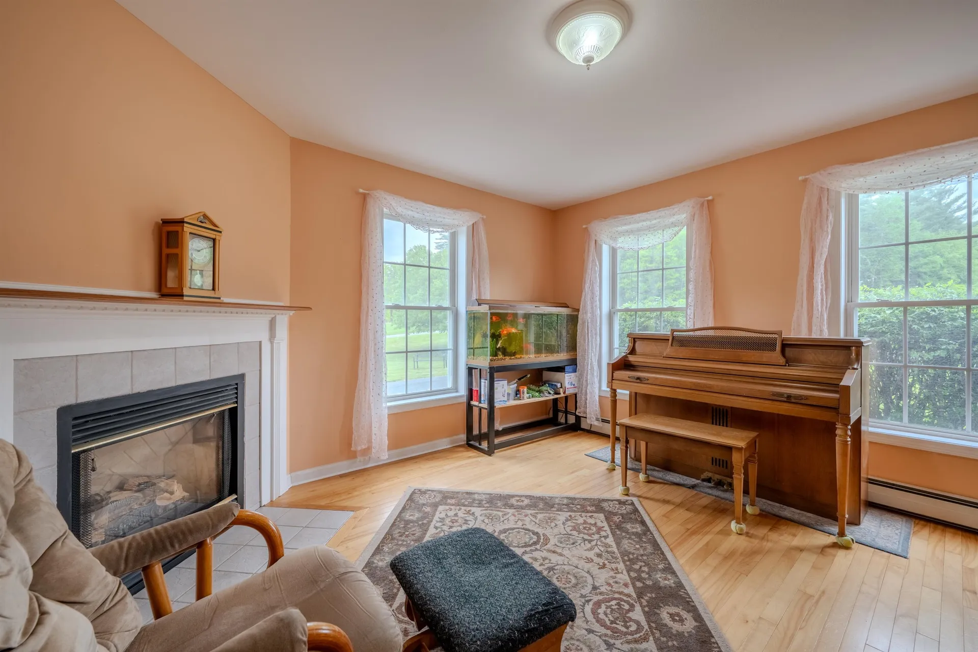 5 Saw Hill Road Hooksett NH 03106