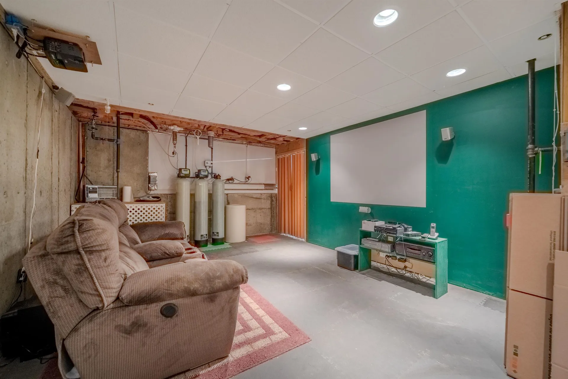 5 Saw Hill Road Hooksett NH 03106