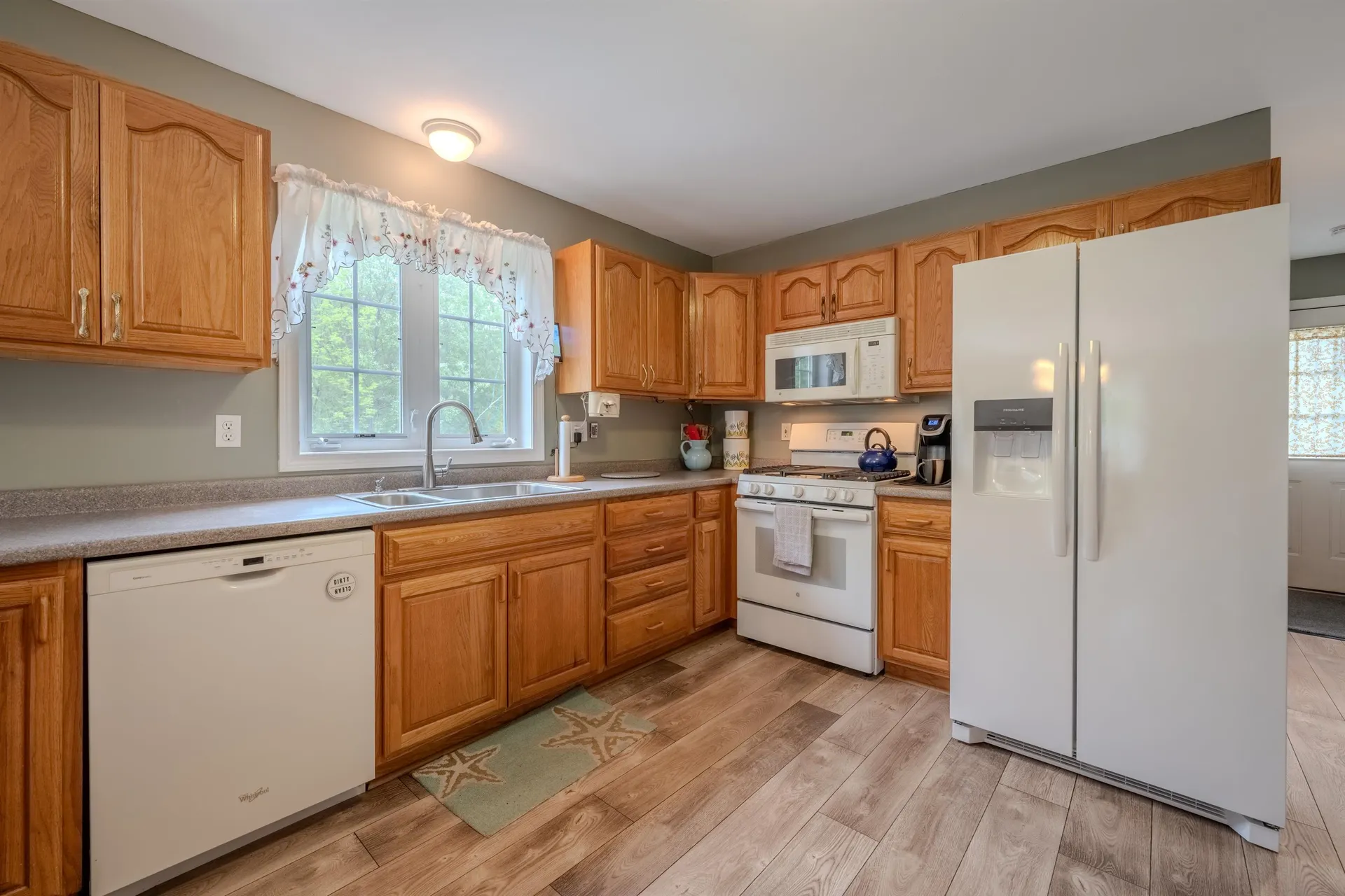 5 Saw Hill Road Hooksett NH 03106