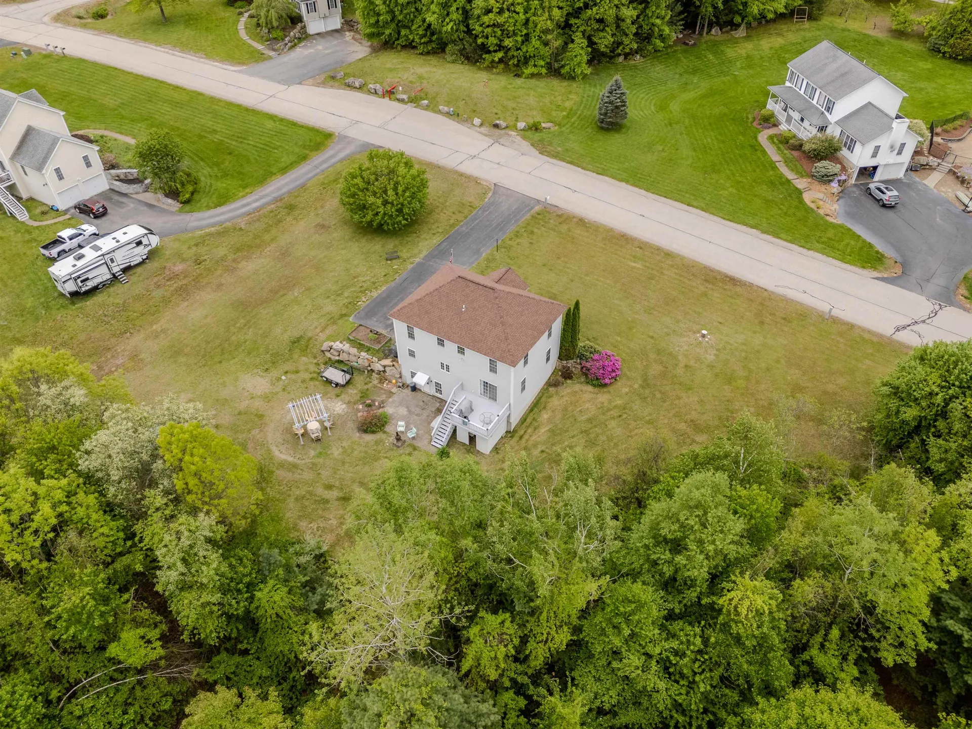 5 Saw Hill Road Hooksett NH 03106