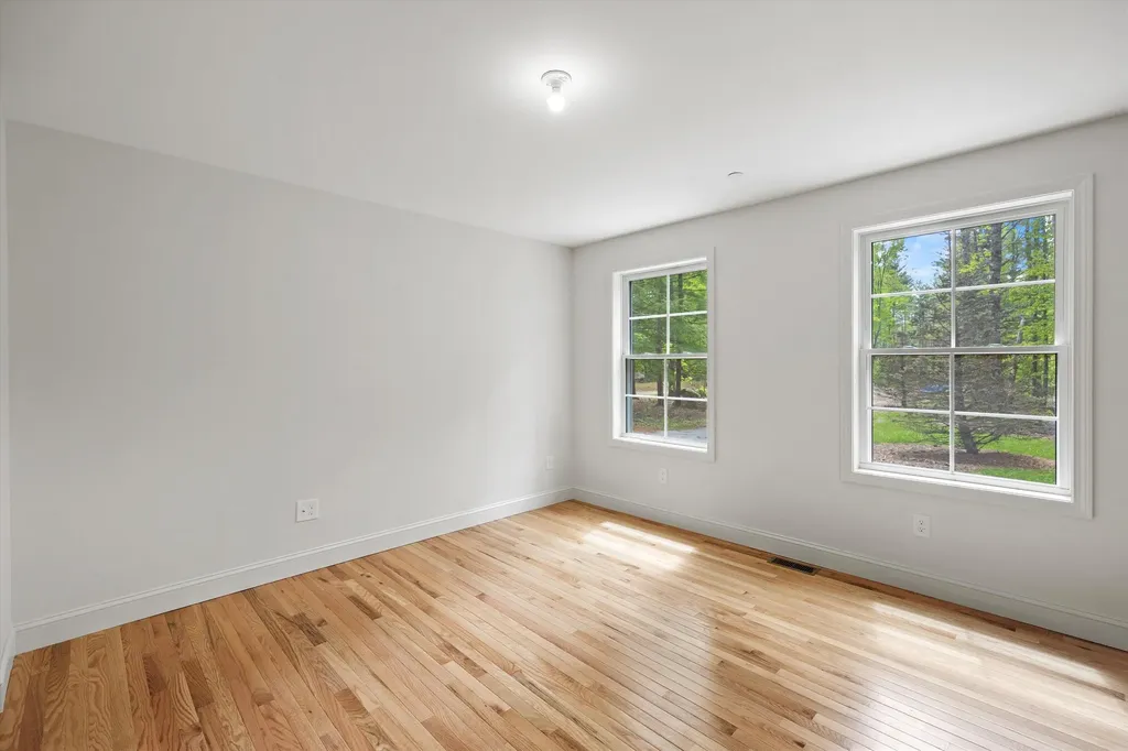 8 Gridley Road Sutton NH 03278