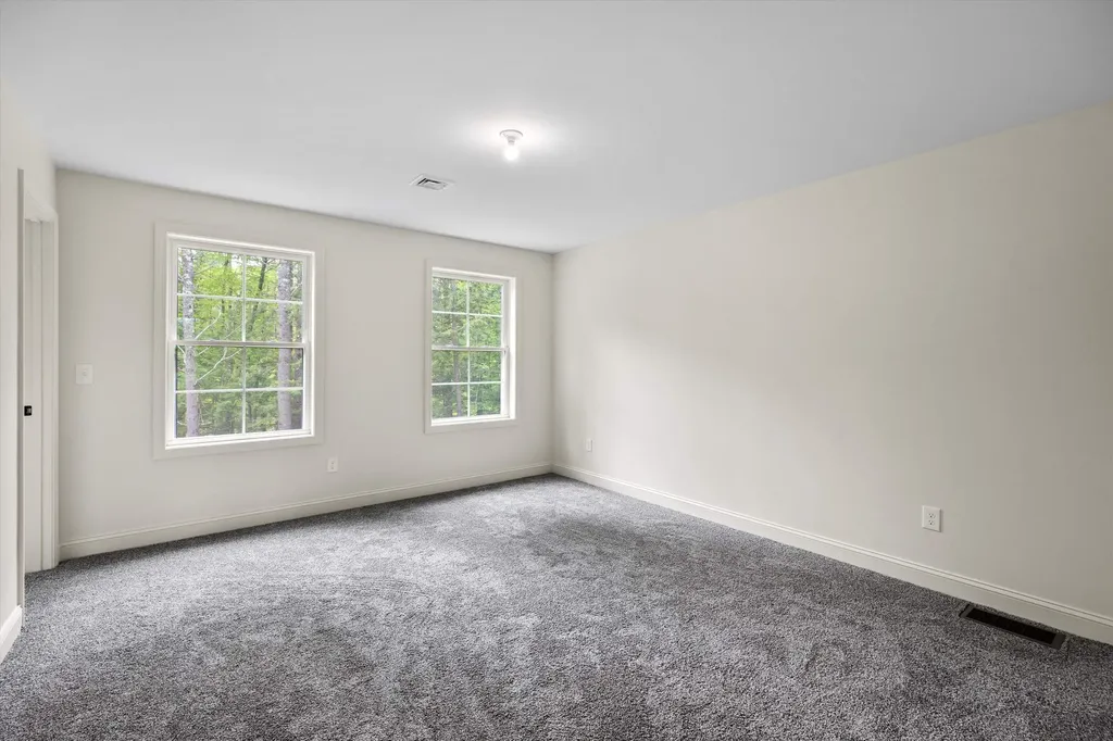 8 Gridley Road Sutton NH 03278