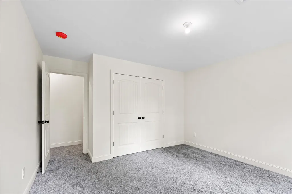 8 Gridley Road Sutton NH 03278