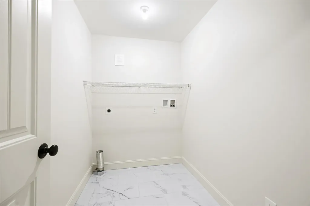 8 Gridley Road Sutton NH 03278