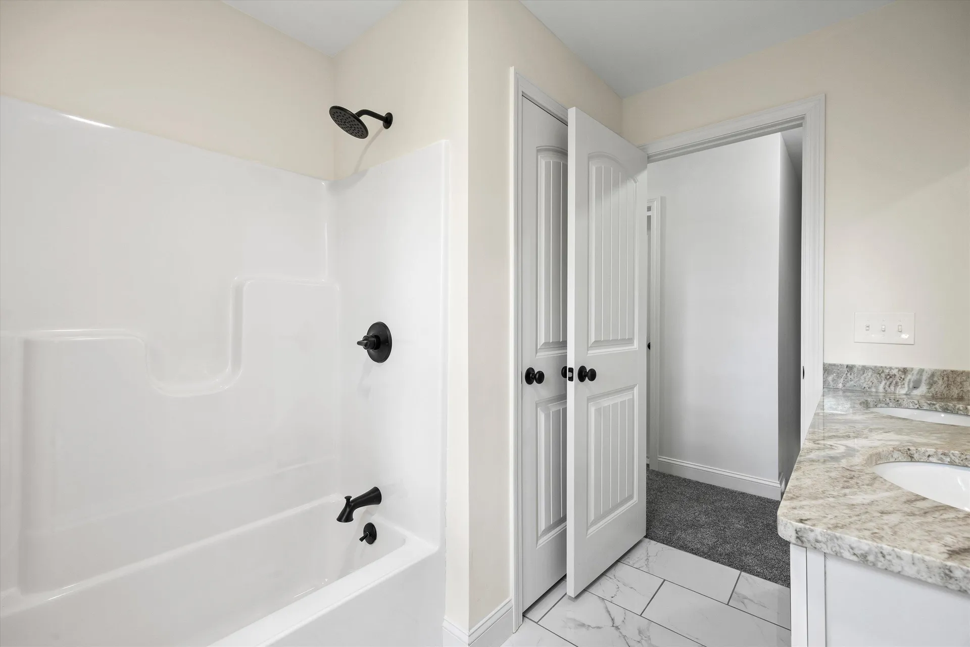 8 Gridley Road Sutton NH 03278