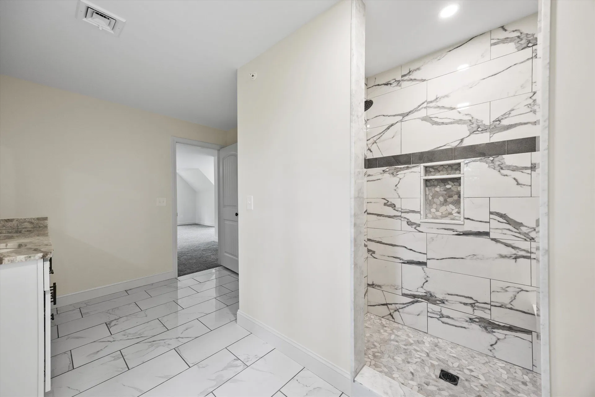 8 Gridley Road Sutton NH 03278