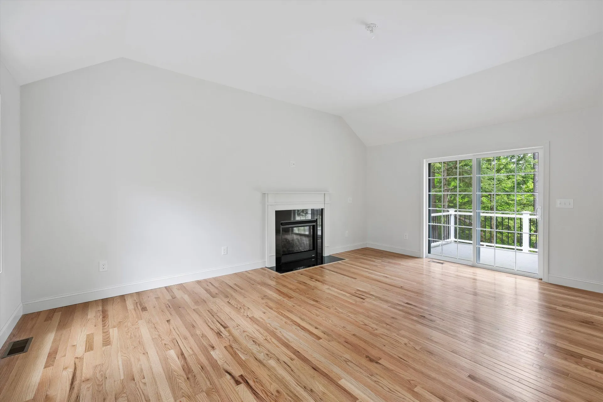 8 Gridley Road Sutton NH 03278