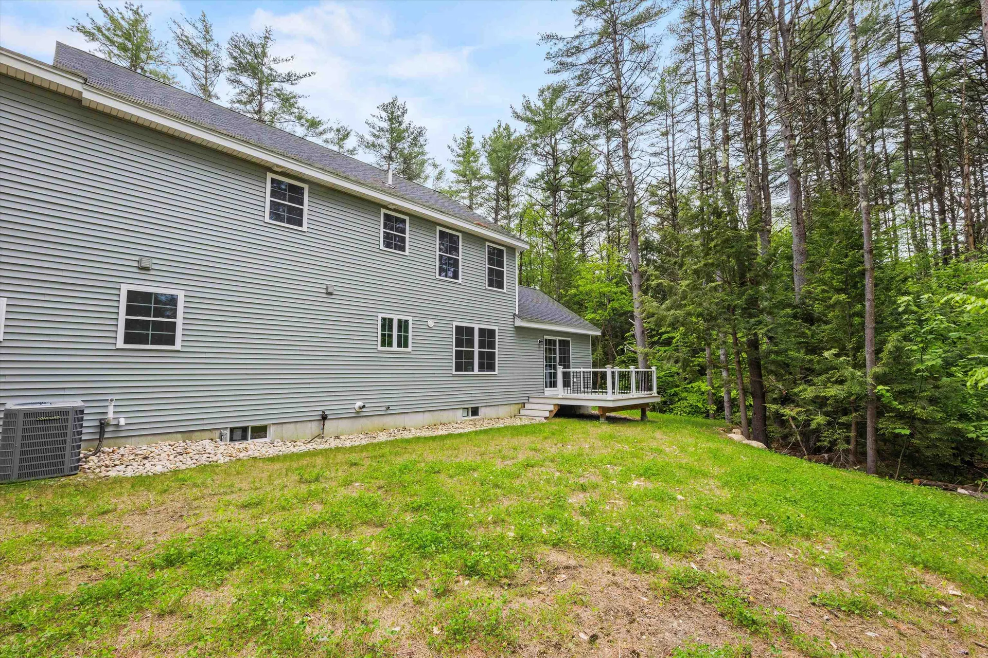 8 Gridley Road Sutton NH 03278