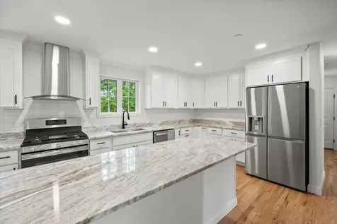 8 Gridley Road Sutton NH 03278