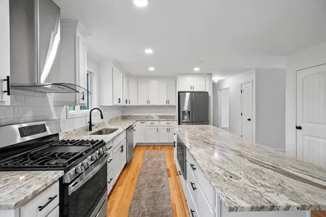 8 Gridley Road Sutton NH 03278