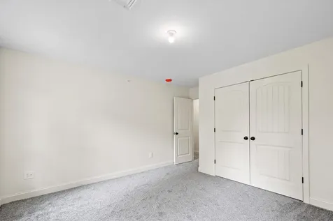 8 Gridley Road Sutton NH 03278