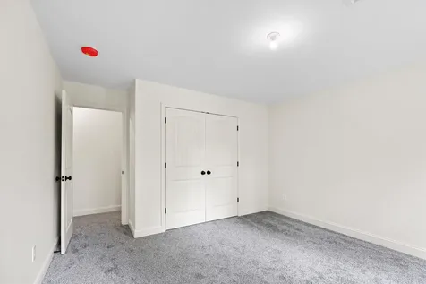 8 Gridley Road Sutton NH 03278