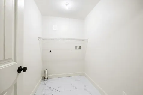 8 Gridley Road Sutton NH 03278