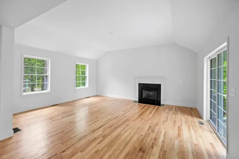 8 Gridley Road Sutton NH 03278