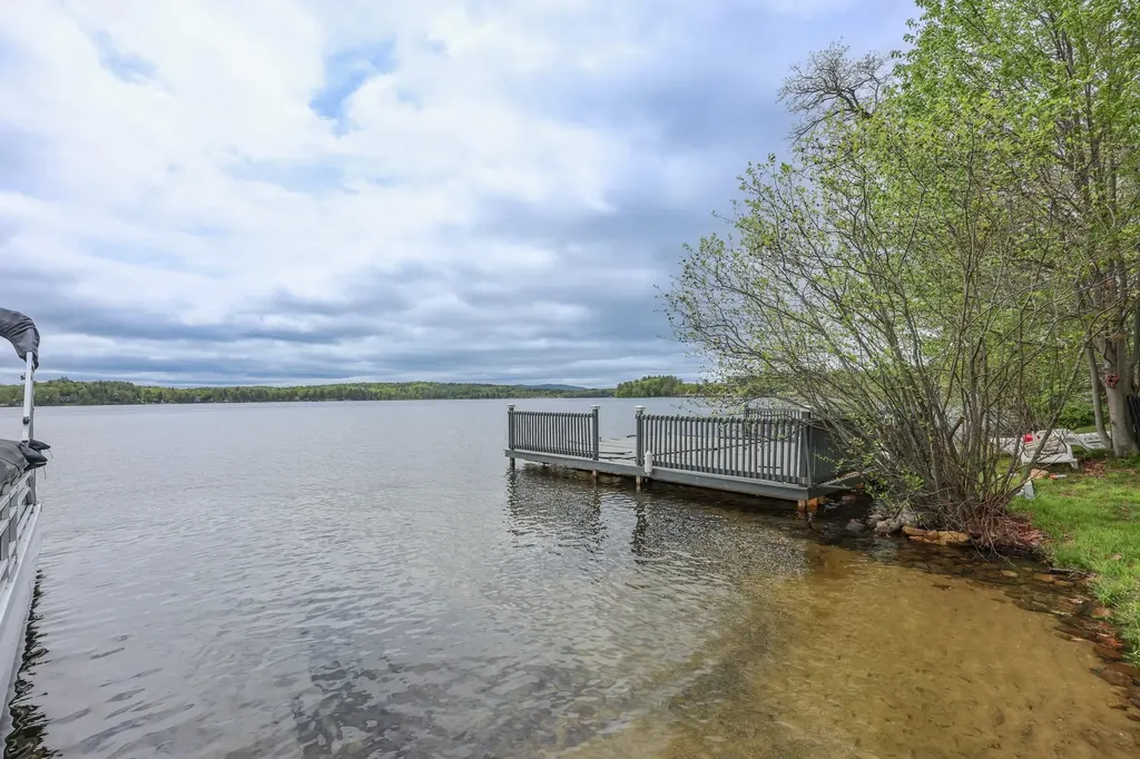 9 Winnisquam Shore Tilton NH 03276