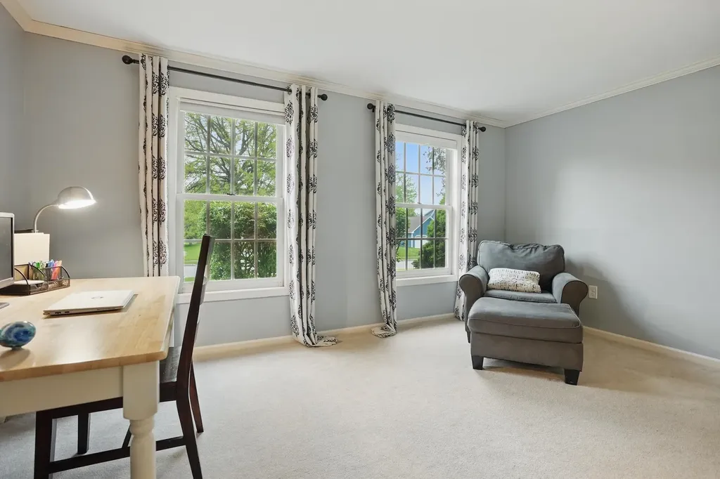 6 Knoll Circle South Burlington VT 05403