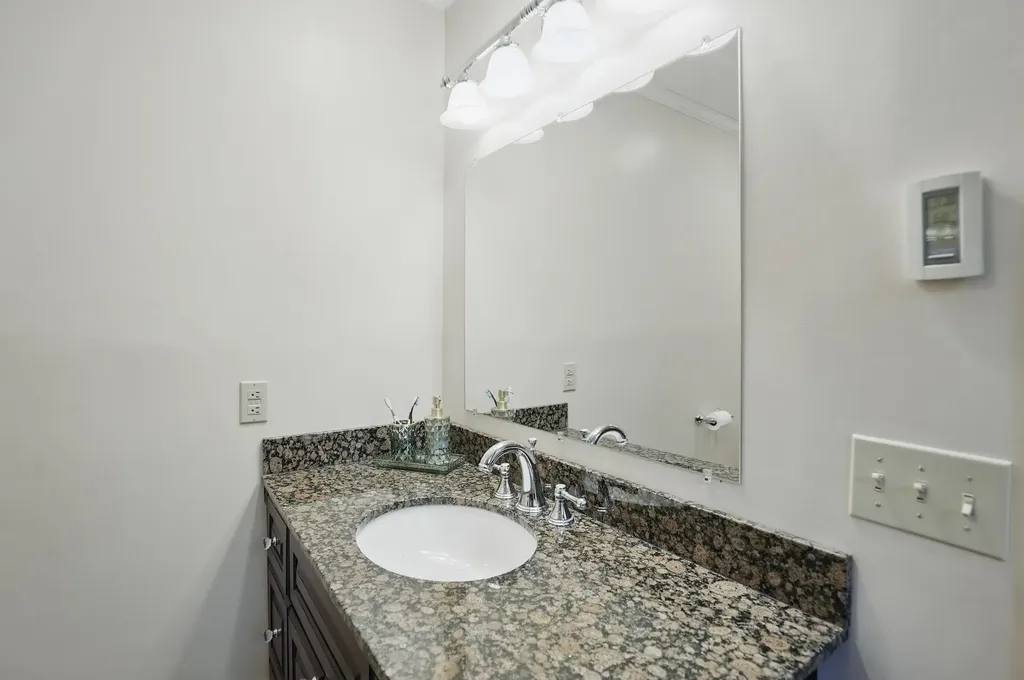 6 Knoll Circle South Burlington VT 05403