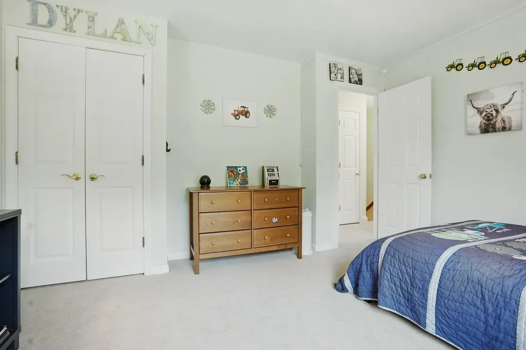 6 Knoll Circle South Burlington VT 05403