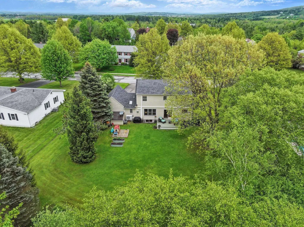 6 Knoll Circle South Burlington VT 05403