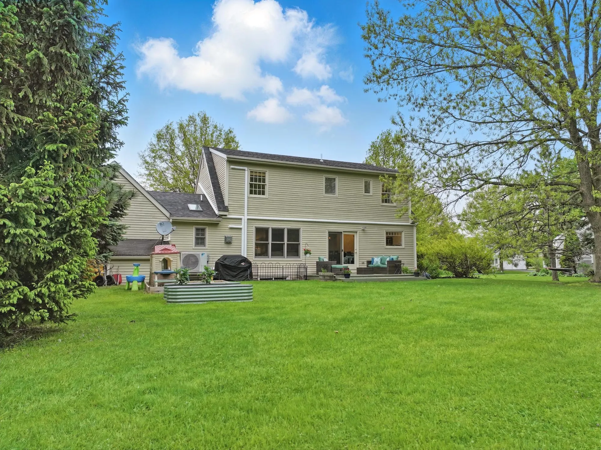 6 Knoll Circle South Burlington VT 05403