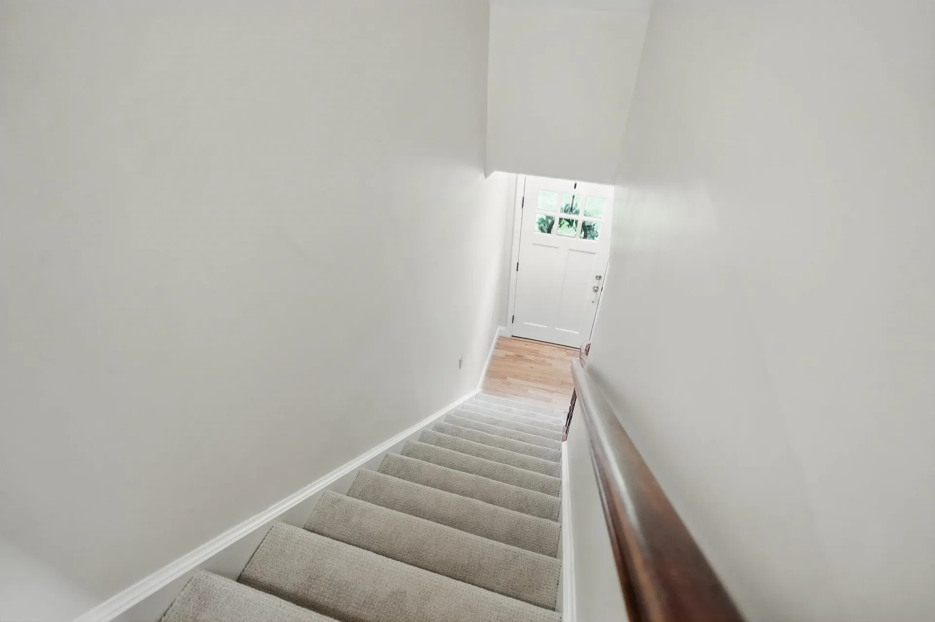 6 Knoll Circle South Burlington VT 05403